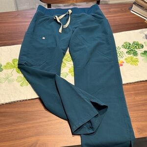 Figs scrub pants